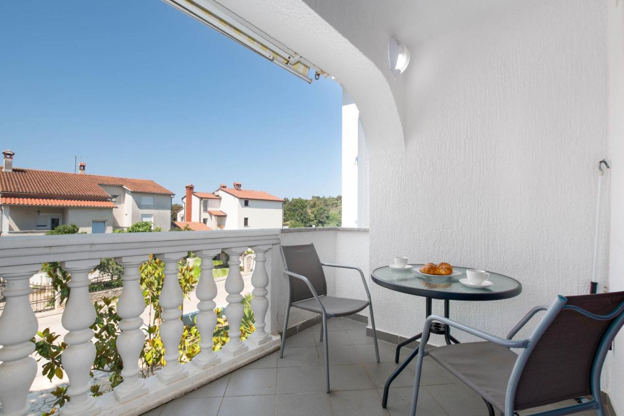 Villa Lucija Pjescana Uvala Exterior foto